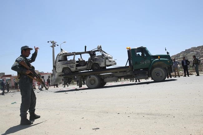 Taliban bomber hits court minibus in Kabul, killing 11 | iNFOnews.ca