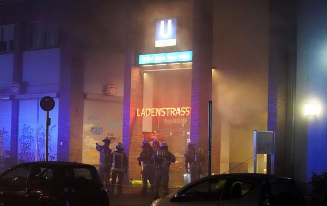 Fire in Berlin subway station injures 4 | iNFOnews.ca
