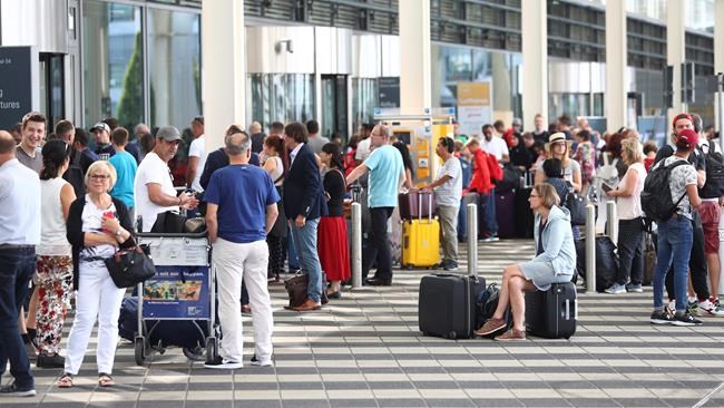 Passenger at Munich airport held after bypassing security | iNFOnews.ca