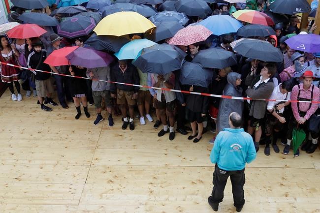 Tight security as annual Oktoberfest opens in Munich | iNFOnews.ca