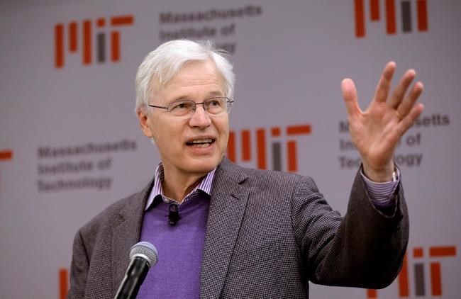 For showing how contracts work best, 2 economists win Nobel | iNFOnews.ca For showing how contracts work best, 2 economists win Nobel | iNFOnews.ca