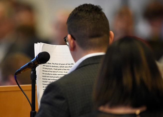 The Latest: FDA advisers endorse gene therapy for blindness | iNFOnews.ca