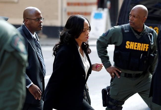 Trial begins for Baltimore officer charged in arrestee death | iNFOnews.ca CP117416458