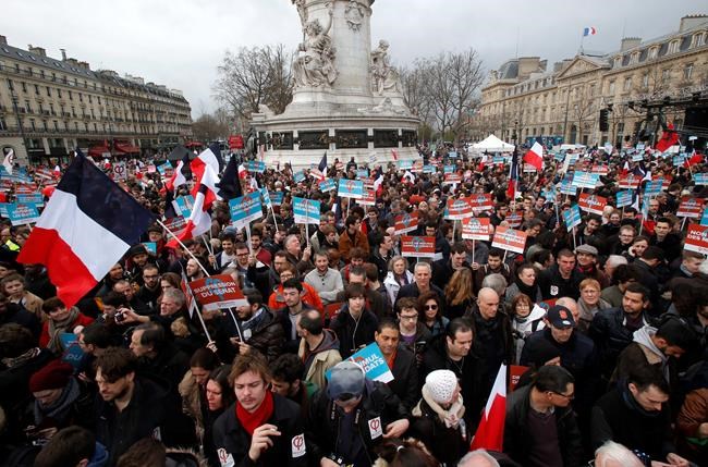 Far-left candidate Melenchon backs reforms at Paris rally | iNFOnews.ca Far-left candidate Melenchon backs reforms at Paris rally | iNFOnews.ca