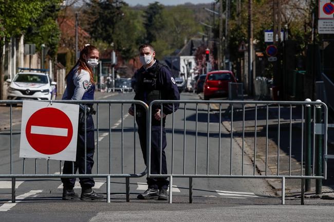 5 held as France investigates deadly police station attack | iNFOnews.ca