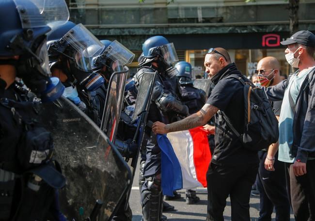 France: Yellow vest protests relaunched after virus hiatus | iNFOnews.ca France: Yellow vest protests relaunched after virus hiatus | iNFOnews.ca