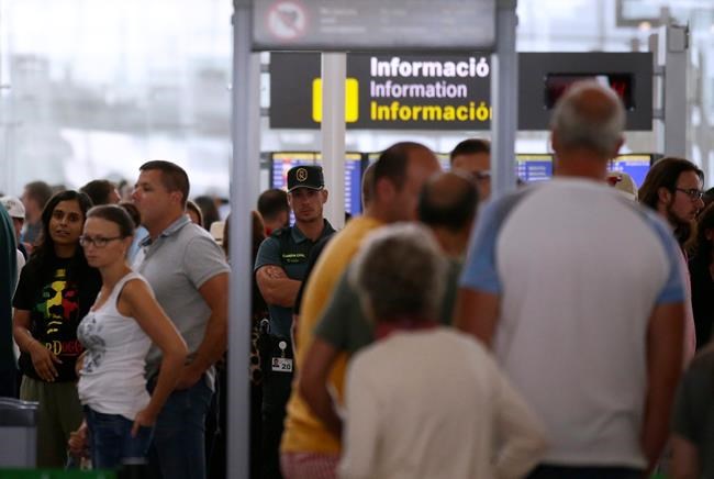 Security workers at Barcelona airport plan 24-hour strike | iNFOnews.ca