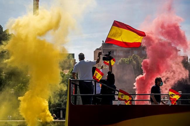 Spain’s far-right holds car protest against virus lockdown | iNFOnews.ca