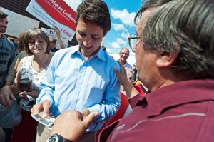 Harper on wrong side of history in opposition to aboriginal inquiry: Trudeau | iNFOnews.ca CP29601772