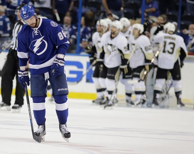 Crosby, Kessel help Penguins beat Lightning 4-2 in Game 3 | iNFOnews.ca