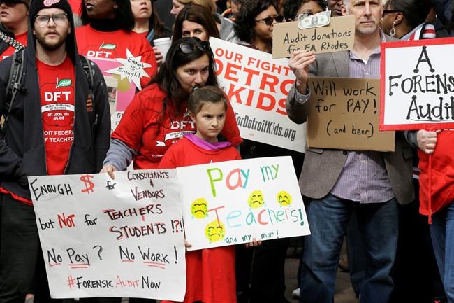 Detroit teachers ending 2-day sick-out, fighting legislation | iNFOnews.ca
