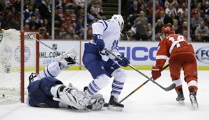 Santorelli nets shootout winner to give Maple Leafs 2-1 road victory over Red Wings | iNFOnews.ca CP31067391