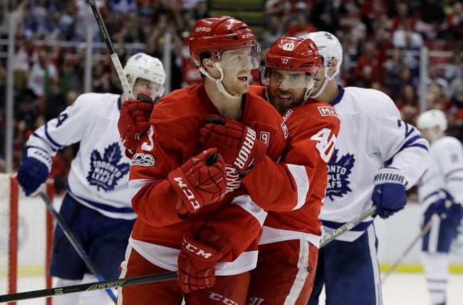Matthews scores twice, leads Maple Leafs past Red Wings 5-4 | iNFOnews.ca Matthews scores twice, leads Maple Leafs past Red Wings 5-4 | iNFOnews.ca