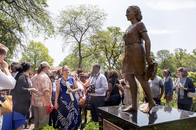 Statue of slain civil rights activist dedicated in Detroit | iNFOnews.ca Statue of slain civil rights activist dedicated in Detroit | iNFOnews.ca
