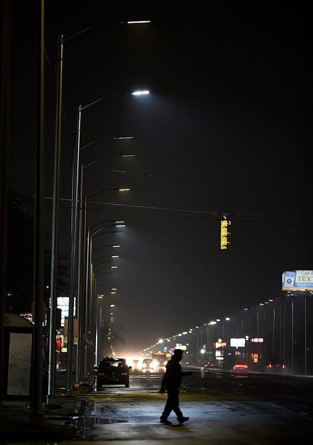 Company settles lawsuit over bad Detroit lights for $4M | iNFOnews.ca