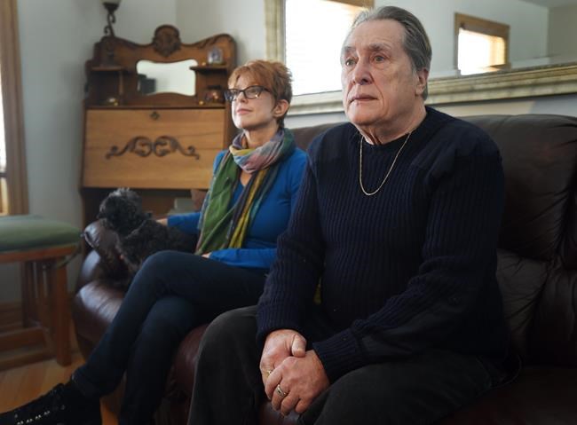 2 dogs save elderly Michigan woman from freezing outside | iNFOnews.ca 2 dogs save elderly Michigan woman from freezing outside | iNFOnews.ca