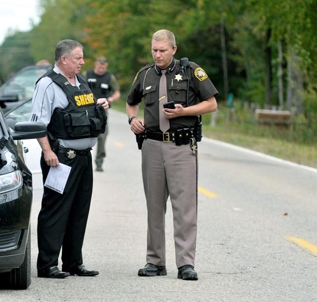 Sheriff apologizes for accidentally leaving gun at school | iNFOnews.ca