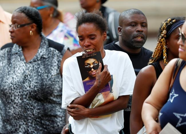 Fans mourn Aretha Franklin at gospel-infused public viewing | iNFOnews.ca