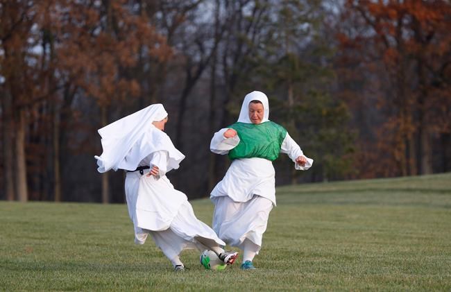 No sister act: Nuns' album tops charts in time for Christmas | iNFOnews.ca