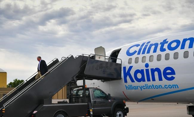 Kaine downplays presidential readiness amid Clinton illness | iNFOnews.ca