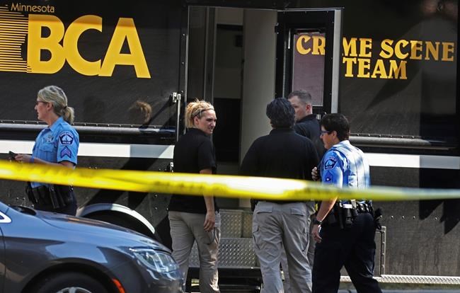 Prosecutors target officer's report of noise before shooting | iNFOnews.ca