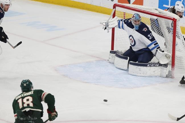 Zucker, Wild hold on to beat Jets 3-2 | iNFOnews.ca