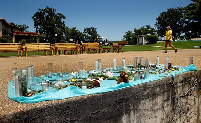 The Latest: Ex-NTSB chairman: Duck boats prone to accidents | iNFOnews.ca