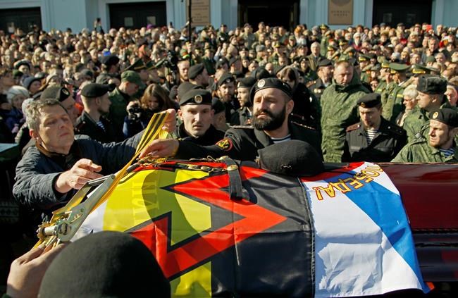 Thousands attend warlord's funeral in Ukraine's rebel east | iNFOnews.ca