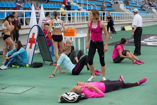 1 year after doping report, Russian track team seeks return | iNFOnews.ca