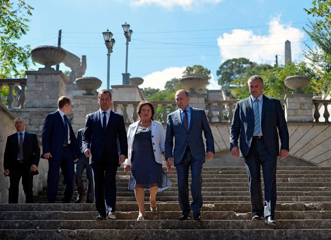 Putin inspects construction of Crimean bridge | iNFOnews.ca