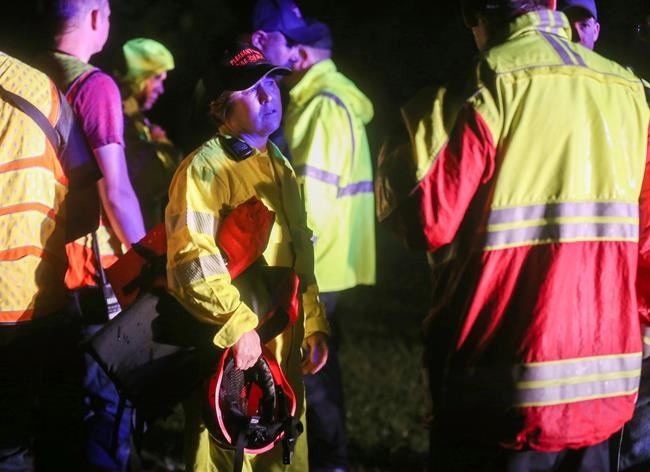 Missouri sheriff's deputy dies when flooding sweeps away car | iNFOnews.ca