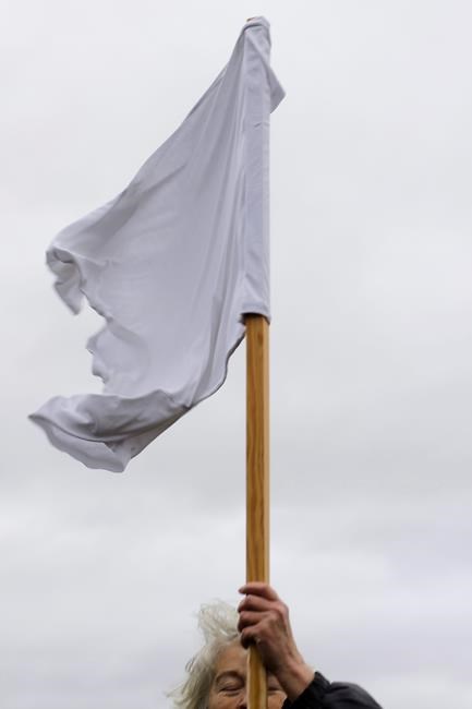 Peace activists set out for Syria from Berlin - on foot | iNFOnews.ca