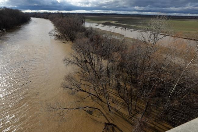 Storms sweep southern US, Midwest as death toll rises to 11 | iNFOnews.ca