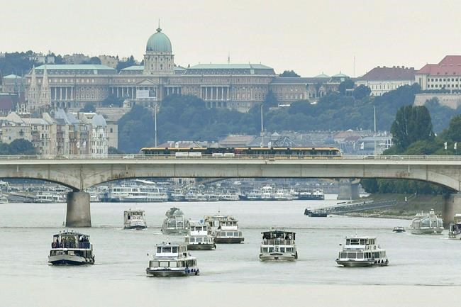 Memorial event held on Danube River for crew of sunken boat | iNFOnews.ca Memorial event held on Danube River for crew of sunken boat | iNFOnews.ca