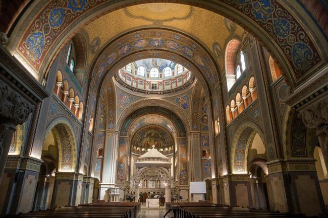 Tourist mecca Notre Dame also revered as place of worship | iNFOnews.ca Tourist mecca Notre Dame also revered as place of worship | iNFOnews.ca