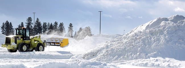 Montana's Blackfeet reservation digs out from 3 feet of snow | iNFOnews.ca