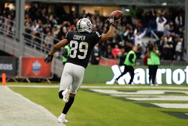 Carr helps Raiders rally past Texans 27-20 in Mexico City | iNFOnews.ca Carr helps Raiders rally past Texans 27-20 in Mexico City | iNFOnews.ca