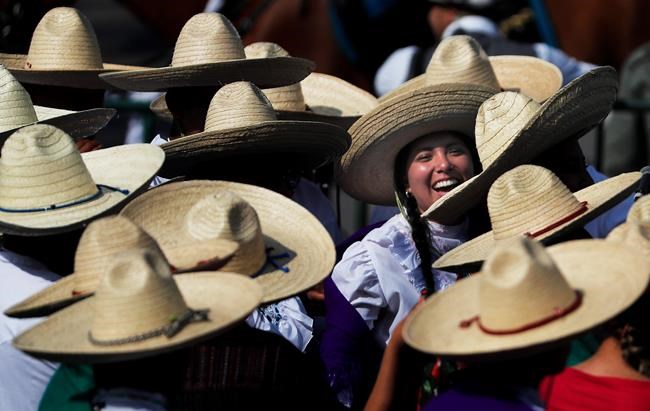 Mexico celebrates 1910-1917 Revolution with parade | iNFOnews.ca Mexico celebrates 1910-1917 Revolution with parade | iNFOnews.ca