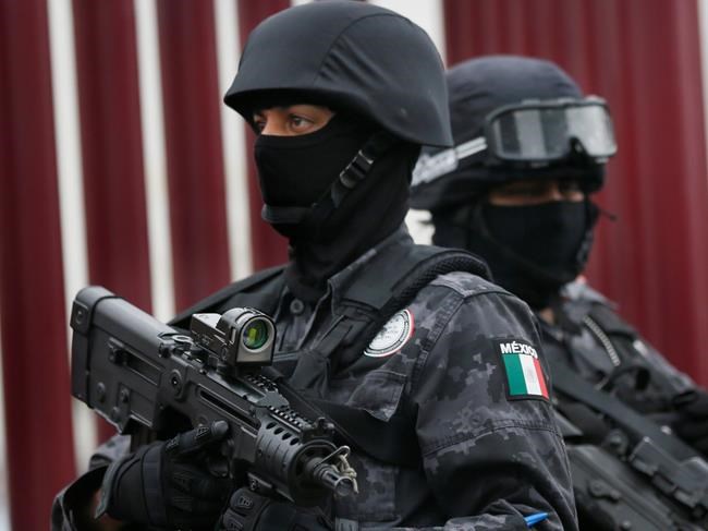 Ex-Mexican governor surrenders to face corruption charges | iNFOnews.ca CP1097712733