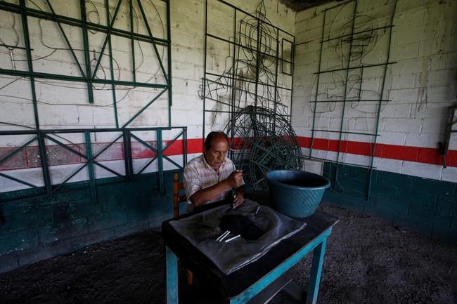 Despite deadly explosions, Mexican fireworks capital endures | iNFOnews.ca