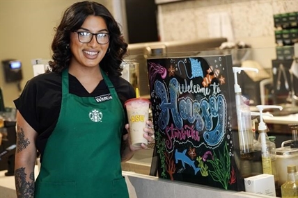 Citing sustainability, Starbucks wants to overhaul its iconic cup. Will customers go along? | iNFOnews.ca