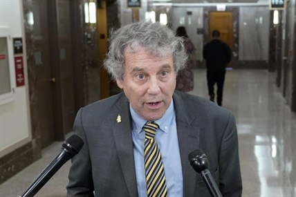 Canadian pot companies cheer as Senate committee advances cannabis finance reforms | iNFOnews.ca