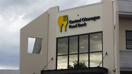 Central Okanagan food bank serves record numbers this Thanksgiving | iNFOnews.ca