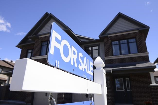 Homeowners on the brink face tough choice of selling home as mortgage payments climb | iNFOnews.ca