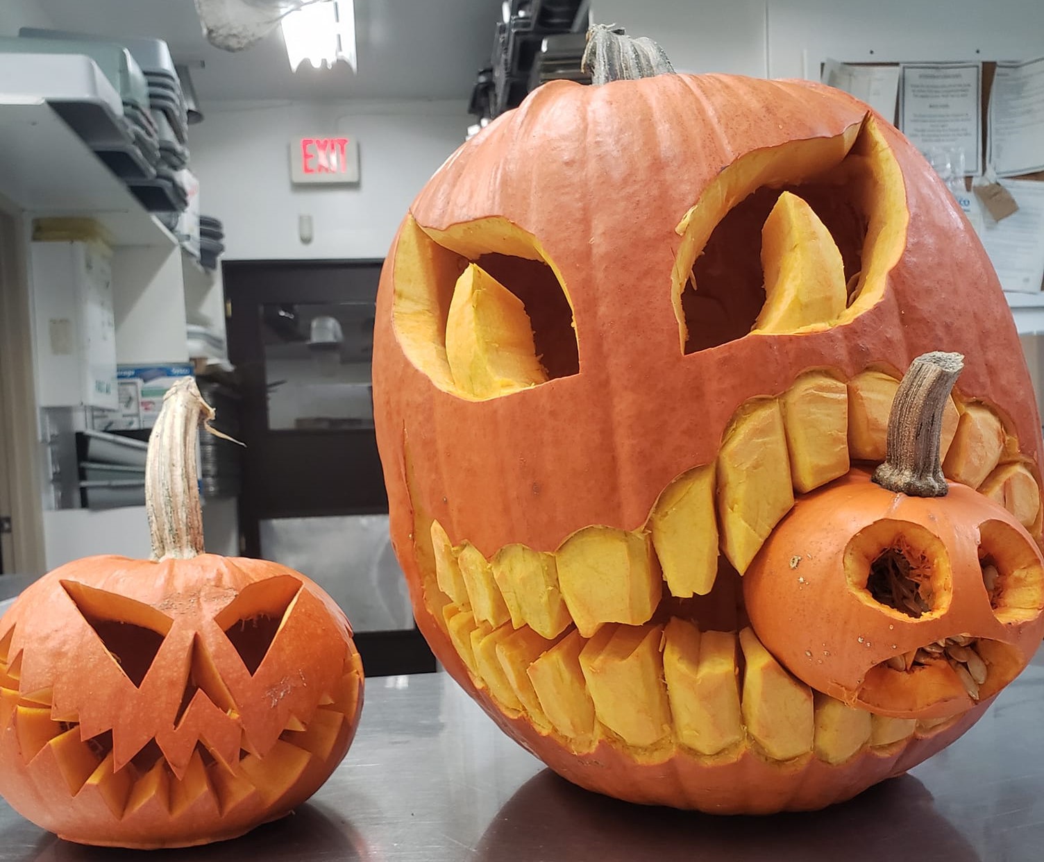 iN PHOTOS: Creative jack-o'-lanterns carved in Kamloops, Okanagan | iNFOnews.ca iN PHOTOS: Creative jack-o'-lanterns carved in Kamloops, Okanagan | iNFOnews.ca