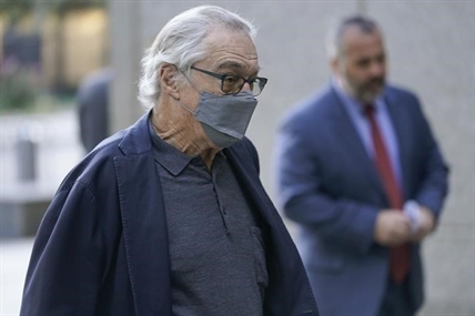 Robert De Niro lashes out at former assistant who sued him, shouting: 'Shame on you!' | iNFOnews.ca Robert De Niro lashes out at former assistant who sued him, shouting: 'Shame on you!' | iNFOnews.ca
