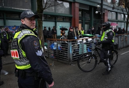 Rights boss starts inquiry into Vancouver police media restrictions at camp removal | iNFOnews.ca Rights boss starts inquiry into Vancouver police media restrictions at camp removal | iNFOnews.ca