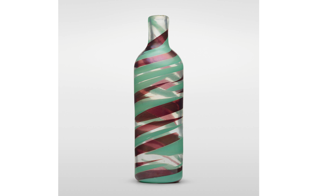 She bought a colourful vase at a thrift store for $3.99. The rare piece sold at auction for $107,000 | iNFOnews.ca She bought a colourful vase at a thrift store for $3.99. The rare piece sold at auction for $107,000 | iNFOnews.ca