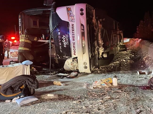 No charges in Christmas Eve bus crash on Okanagan Connector that left 4 dead | iNFOnews.ca