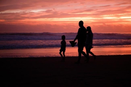 Holiday travel angst lingers as airports, airlines gear up for holiday rush | iNFOnews.ca